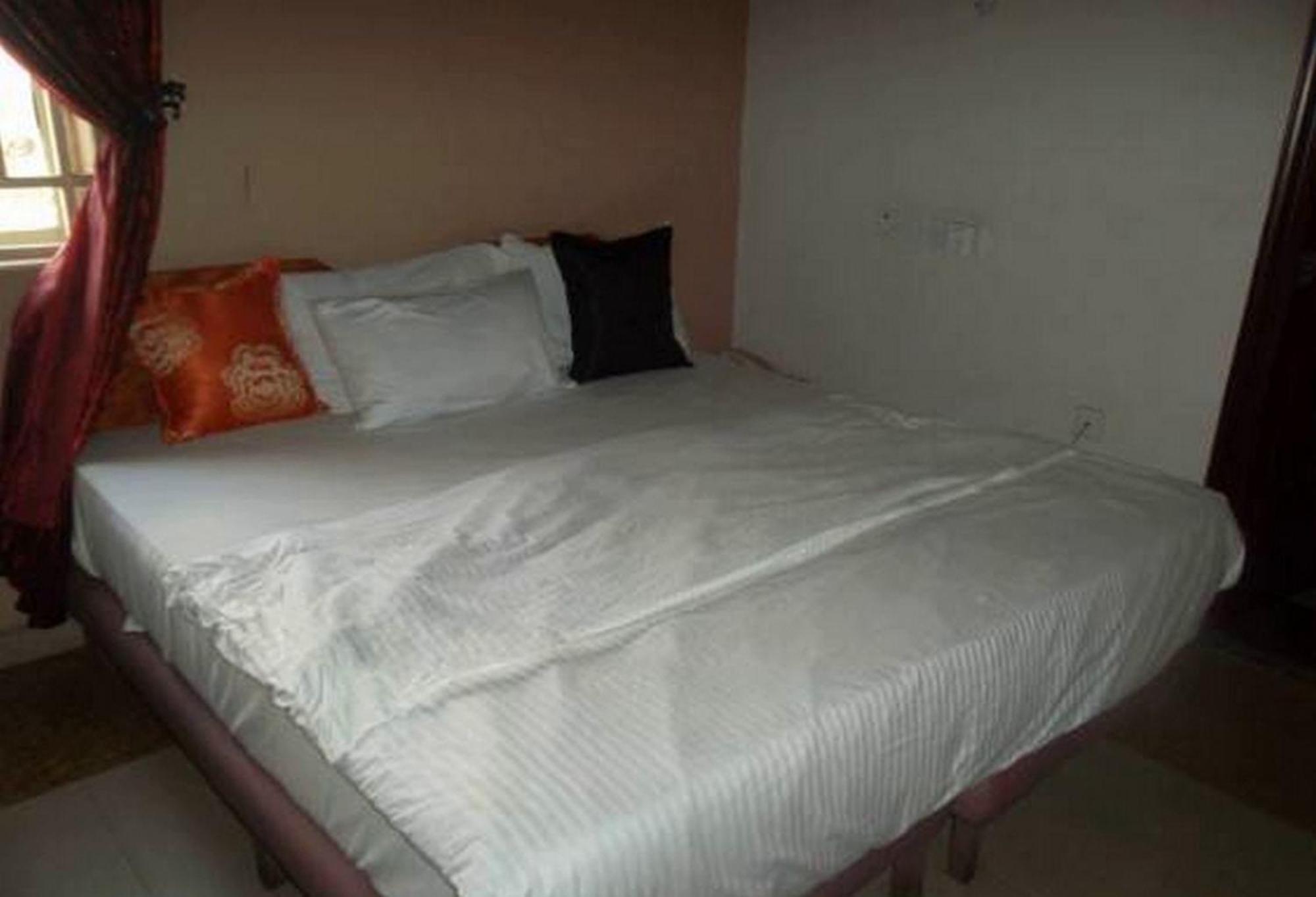 Room In Lodge - Clen-Phil Hotels And Suite Port Harcourt Eksteriør billede